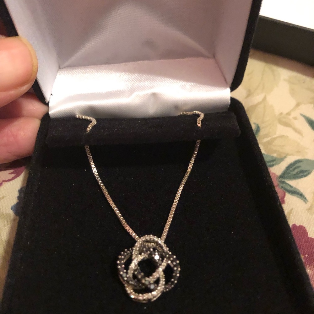 Elegant 10K Gold  Necklace